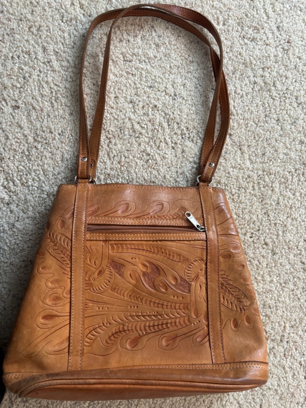 Vinatge American Wear Hand tooled leather purse western chic good condition
